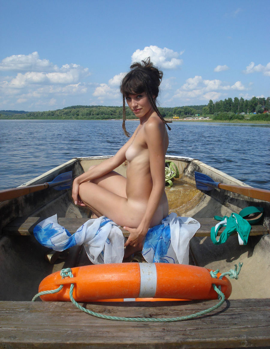 Teen on boat naked - Porn Pics and Movies