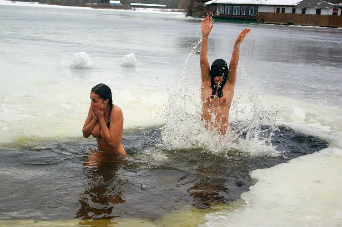 Cold Group Tits - Big group of russian nudists swimming naked at winter ...
