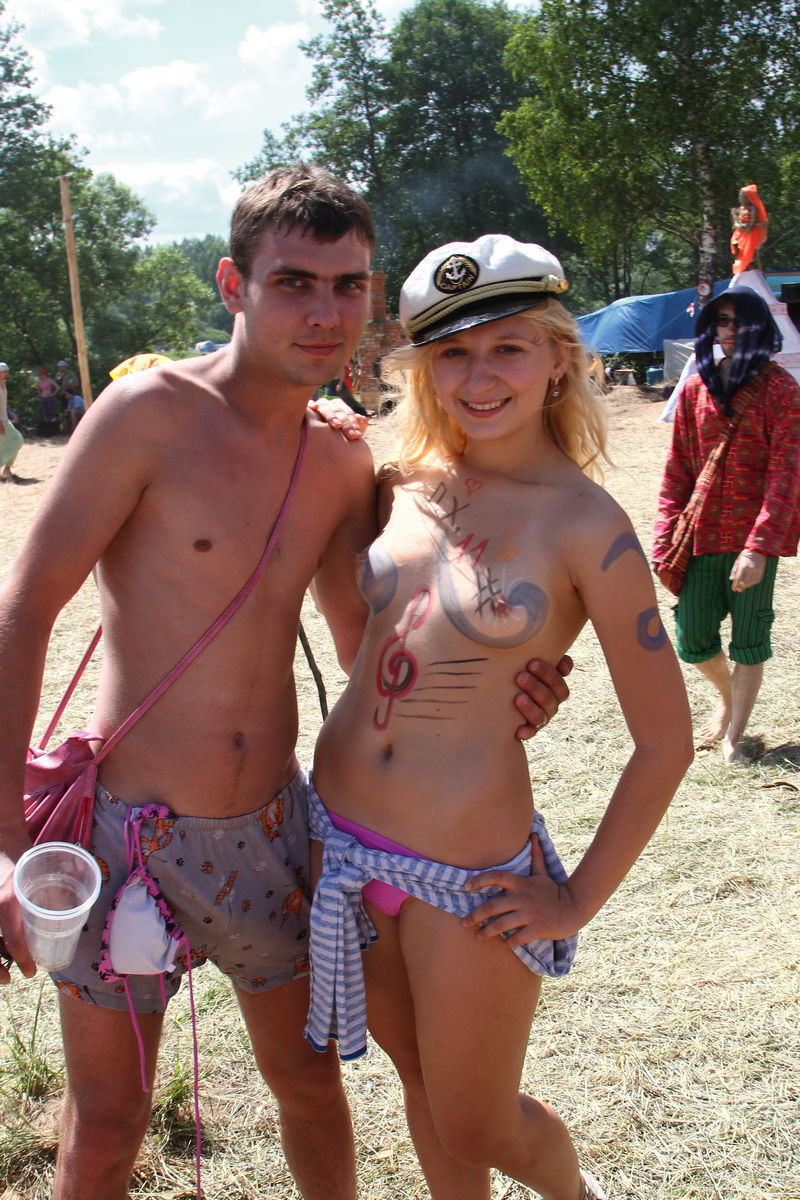 naked teens at festival