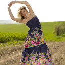 Blonde with sporty body outdoors