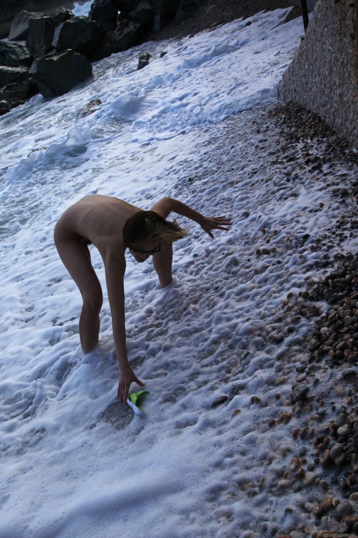 Short haired Exhibitionist With Hairy Pussy Near Sea Russian Sexy Girls