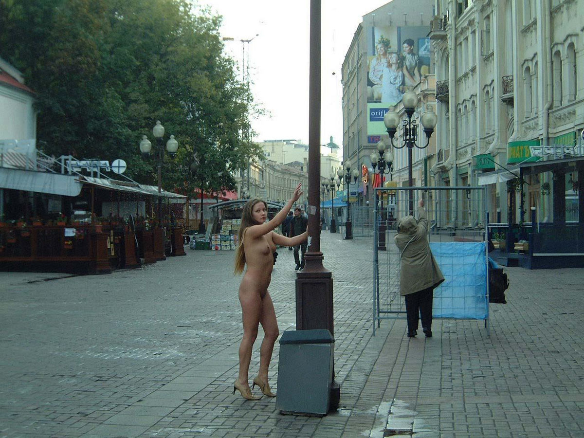Nude in game in Moscow