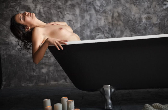 Babe Madeline B exposes at black bath