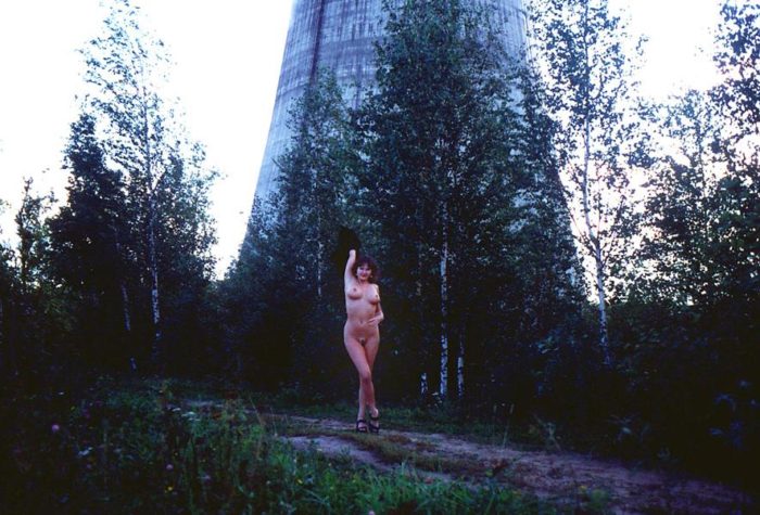 Old photos of russian amateur poses near power station