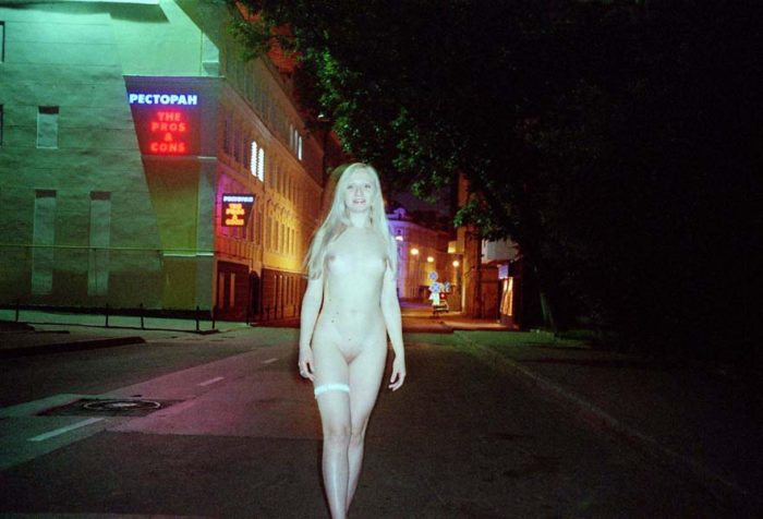 Crazy russian blonde walks nude at night Moscow streets