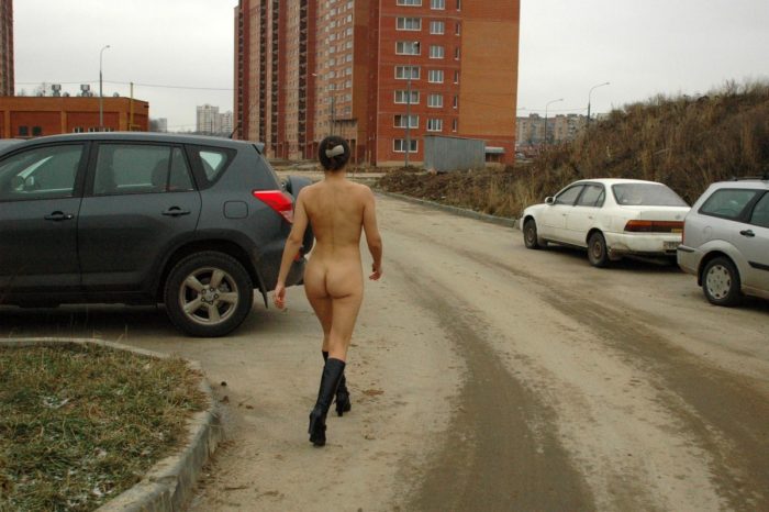 Naked Margarita posing at streets