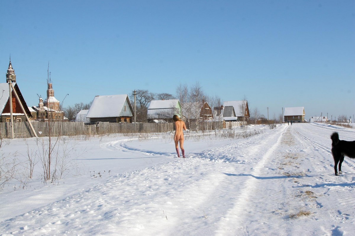 Russian Girl Sveta S On A Snowy Field Russian Sexy Girls