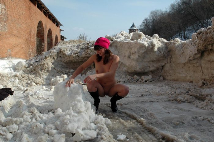 Crazy russian girl tries to fuck snowdrift