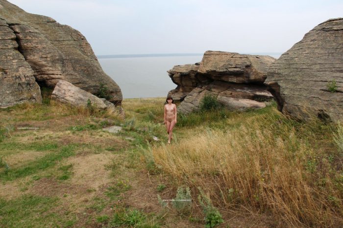 Russian girl Inga walks naked at touristic place