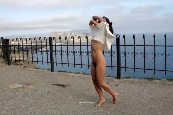 Girl Nasiba Z without clothes on the castle wall