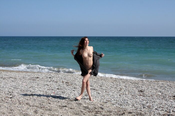 Jana A asks some questions from artists on the beach without clothes