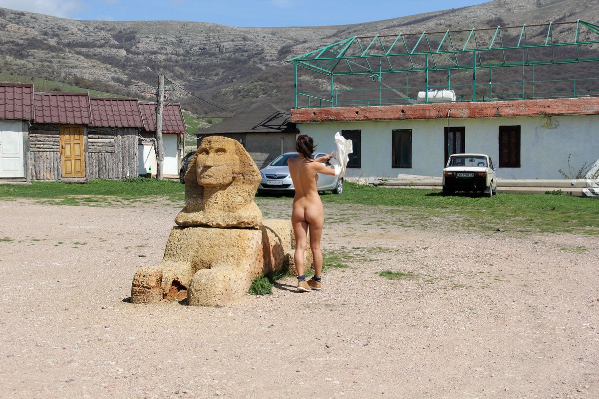 1200px x 800px - Naked teen Nasiba Z at touristic place â€” Russian Sexy Girls