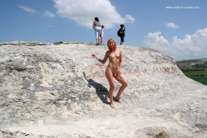 Crazy Margarita S posing naked in front of strangers