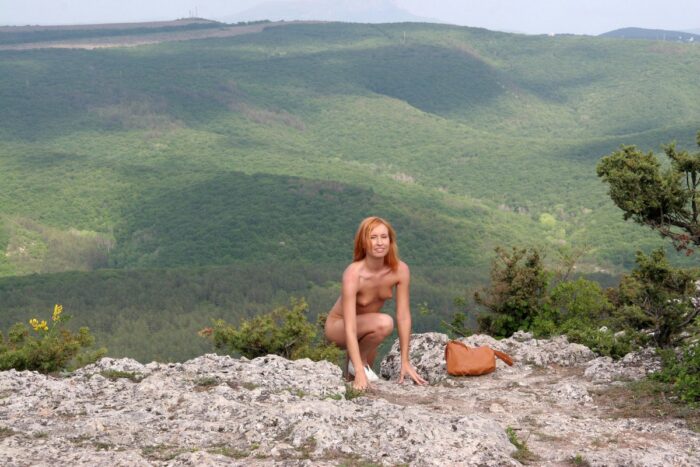 Naked russian girl Margarita S at beautiful viewpoint