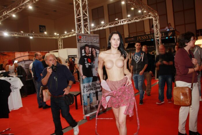 Russian brunette Nastia B posing naked at sex show