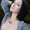 The stunning Night A spreading her legs wide open with any inhibition