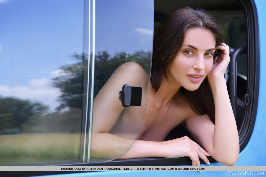 Stunning Jasmine Jazz takes off her blue dress and flaunts her slender body, hard nipples and manicured punani in the van.