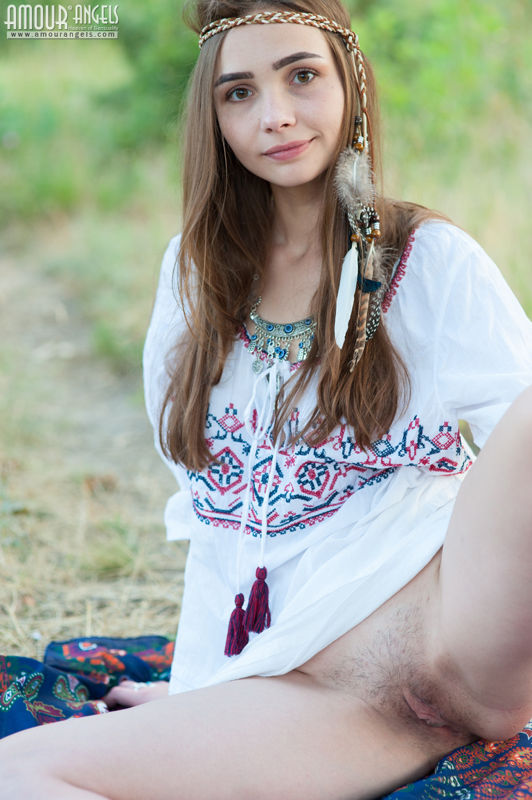 Elis: BOHO GIRL. Beauty in the forest