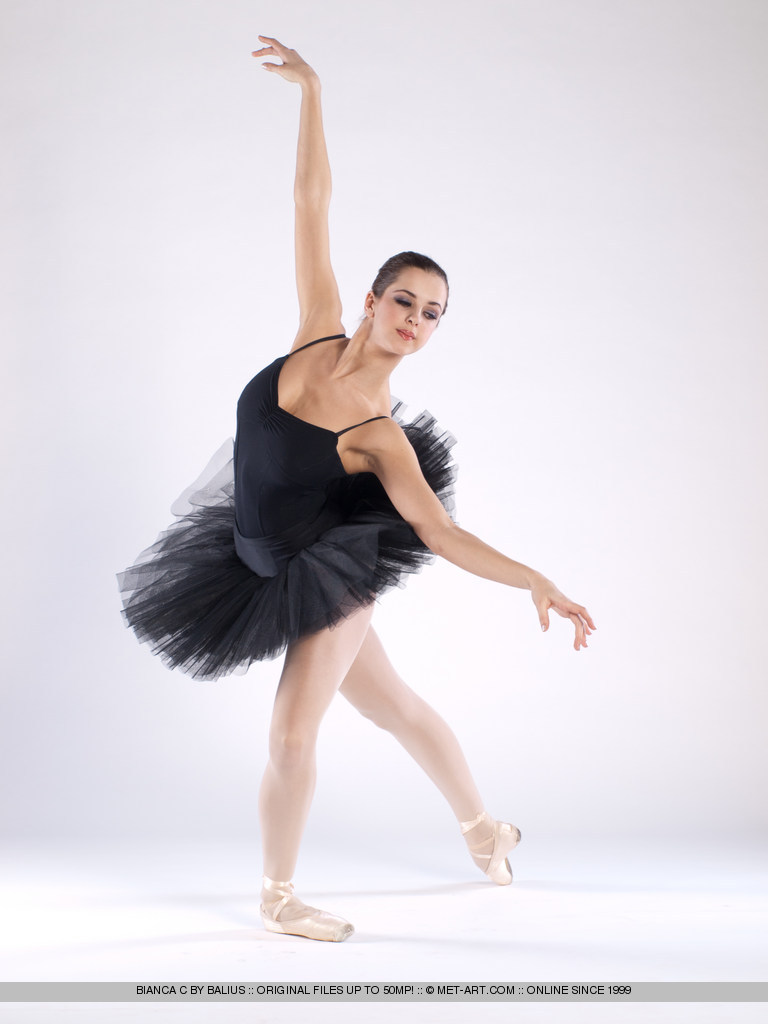 Bianca C gives a sample of her graceful moves as a ballerina, stretching and bending her flexible body while showcasing her intimate details.