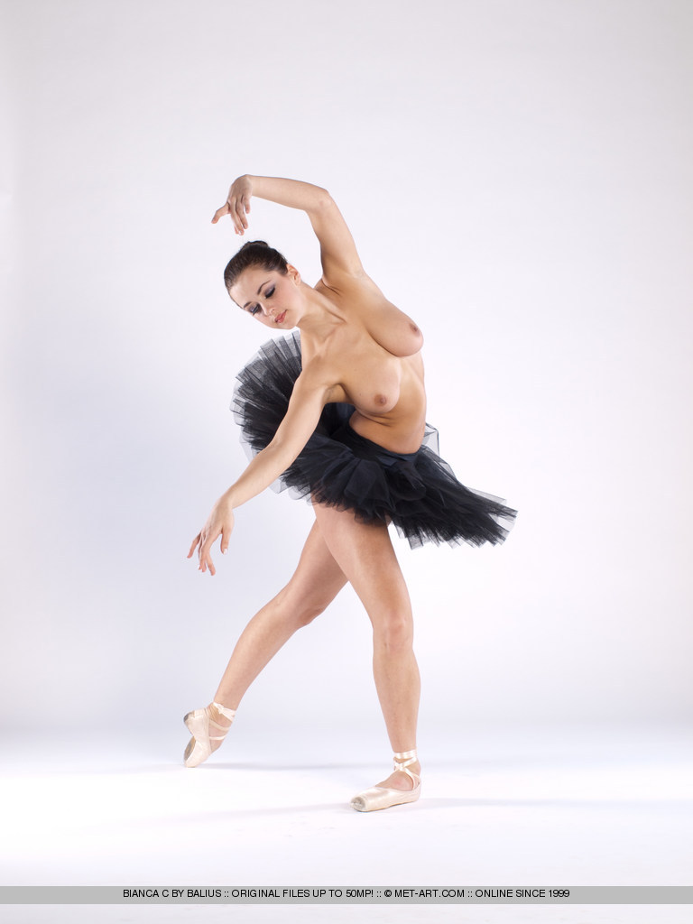 Bianca C gives a sample of her graceful moves as a ballerina, stretching and bending her flexible body while showcasing her intimate details.