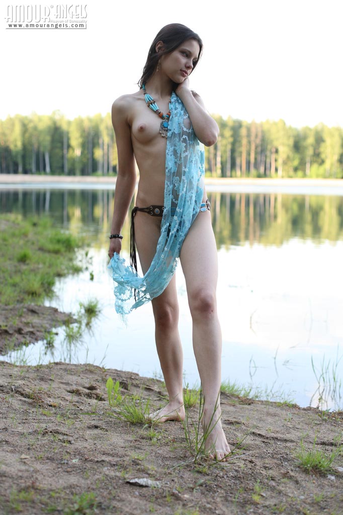 Maria: MARI FOREST. Charming nude brunette