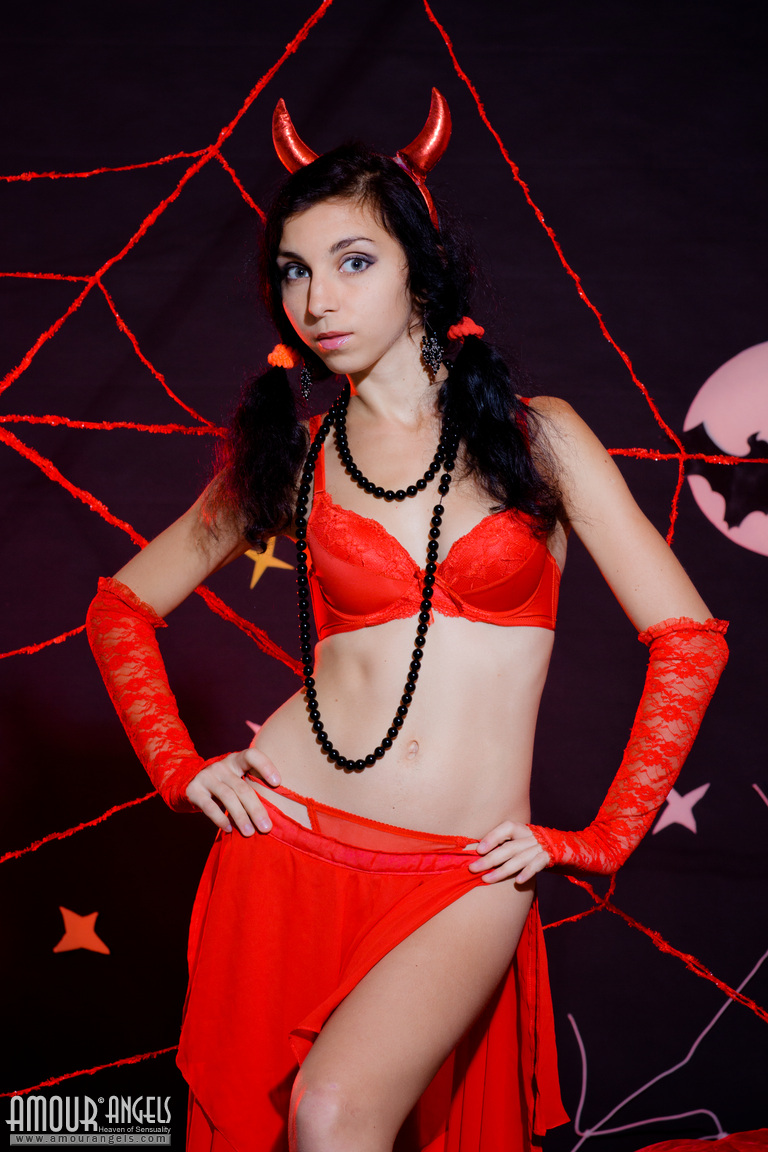 Sabrina: HELLOWEEN. Lovely teen devil