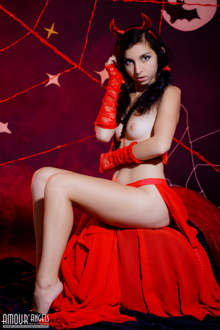 Sabrina: HELLOWEEN. Lovely teen devil