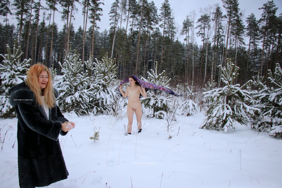 Irma from NIR — Snowball Fight