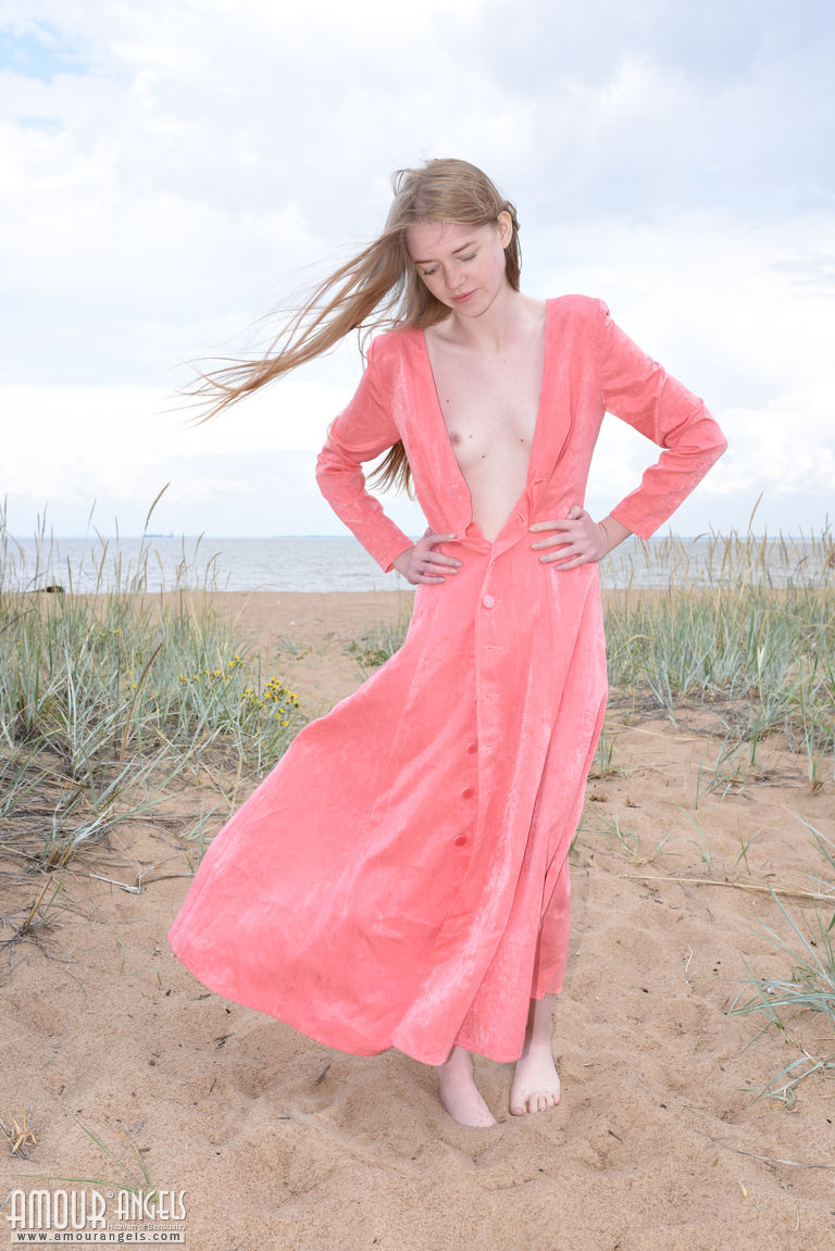 Gerda: PINK ZEPHYR. With me