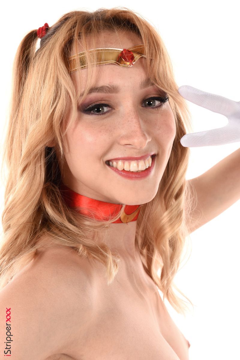 Kelly Collins:  Sail Me To The Moon