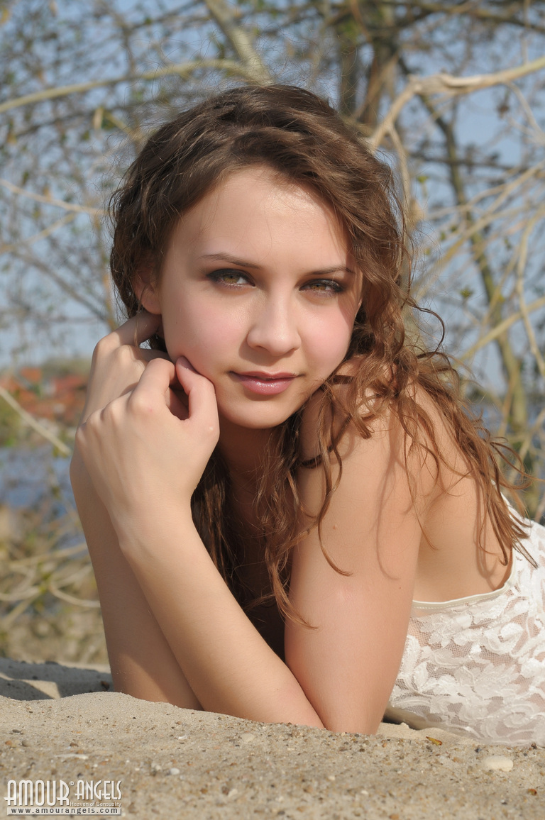 Jessika: EXPECTATION. Perfect brunette loves sand