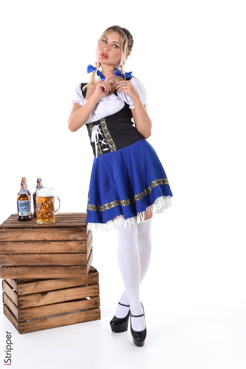 Yarina A: Bavaria, Here We Cum