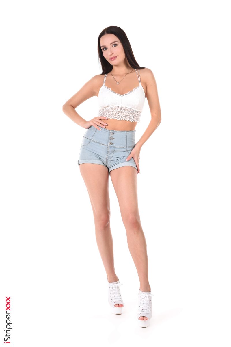 Milena Ray: A Ray Of Sunshine