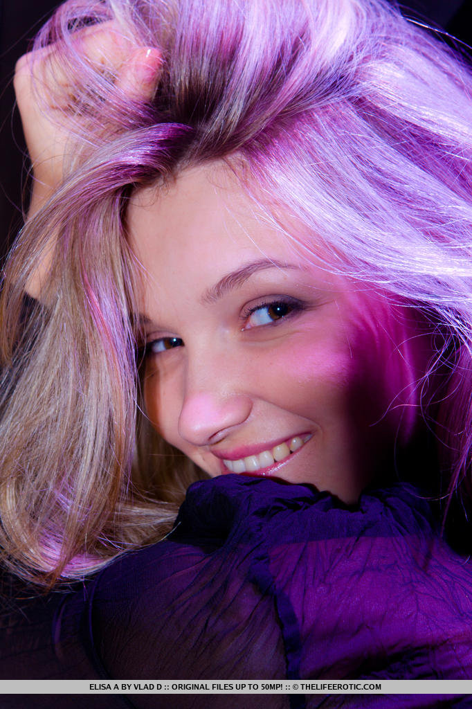 Elisa has always dreamed of performing on stage. But instead of playing music, she wants to showcase how naughty she can be as she basks in the stage' spotlight.