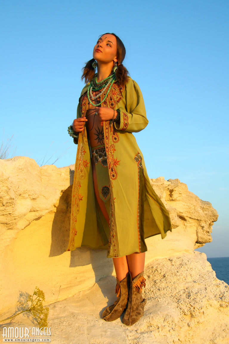 Lisa: FAR SIDE. Princess on the beach