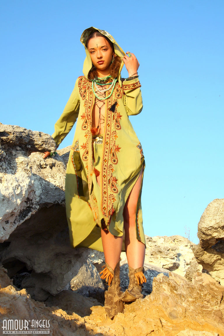 Lisa: FAR SIDE. Princess on the beach