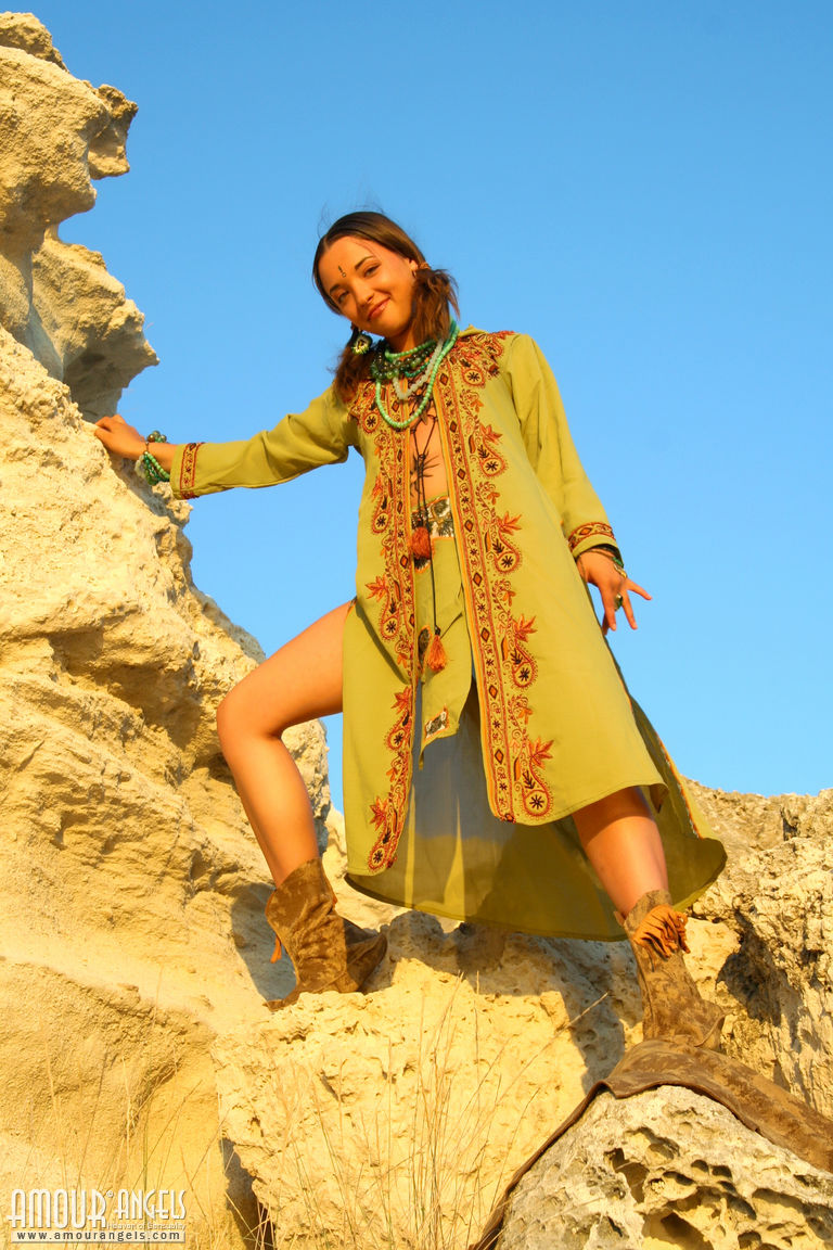 Lisa: FAR SIDE. Princess on the beach