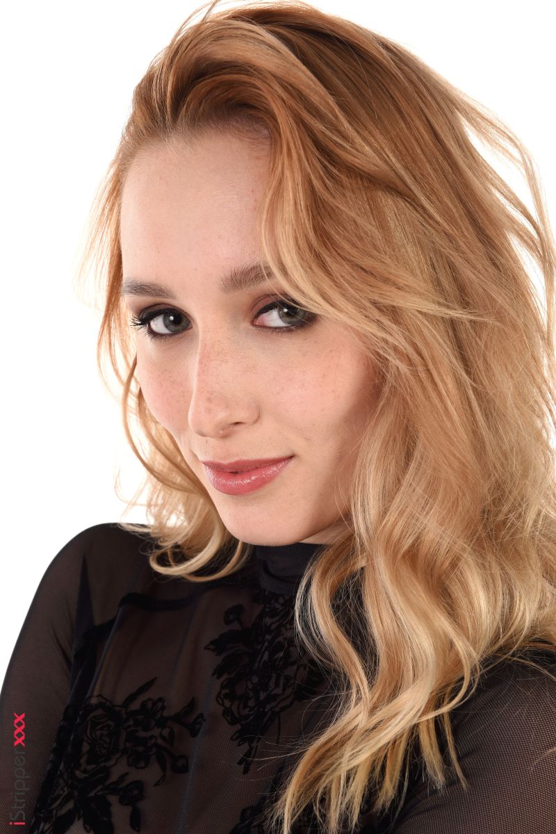 Kelly Collins: Delicious Sin