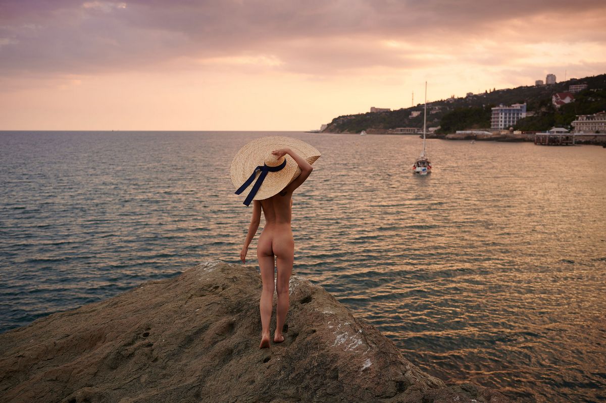 Liza 2 from NIR — In Alupka !