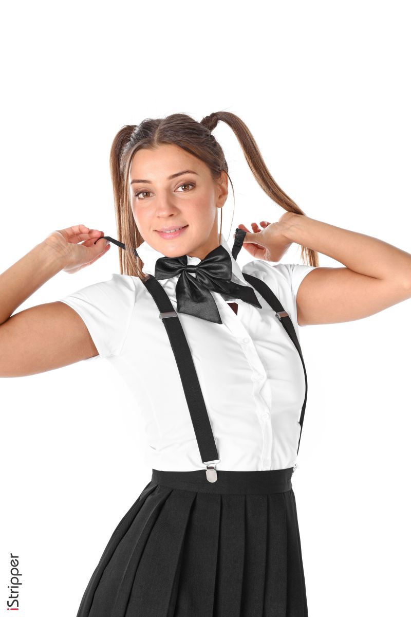 Masha E: Stripper Institute