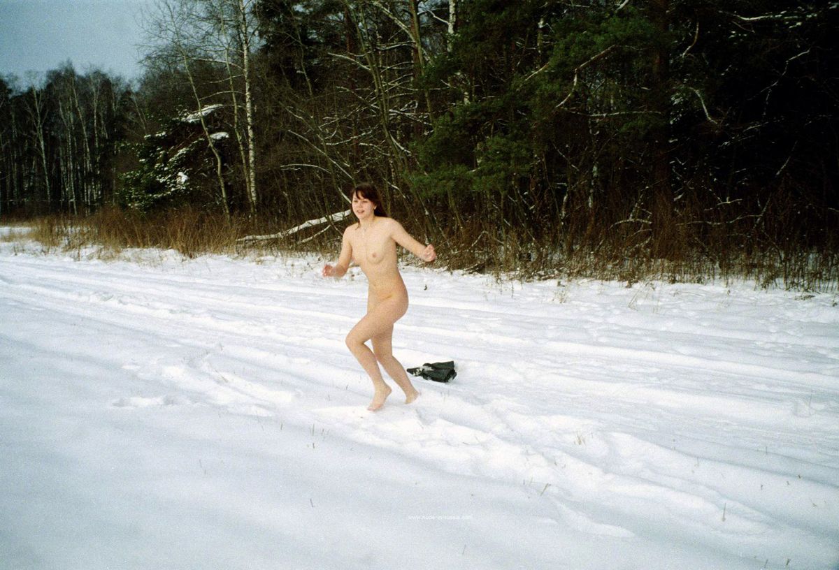 Veronika from NIR — Feel the Snow