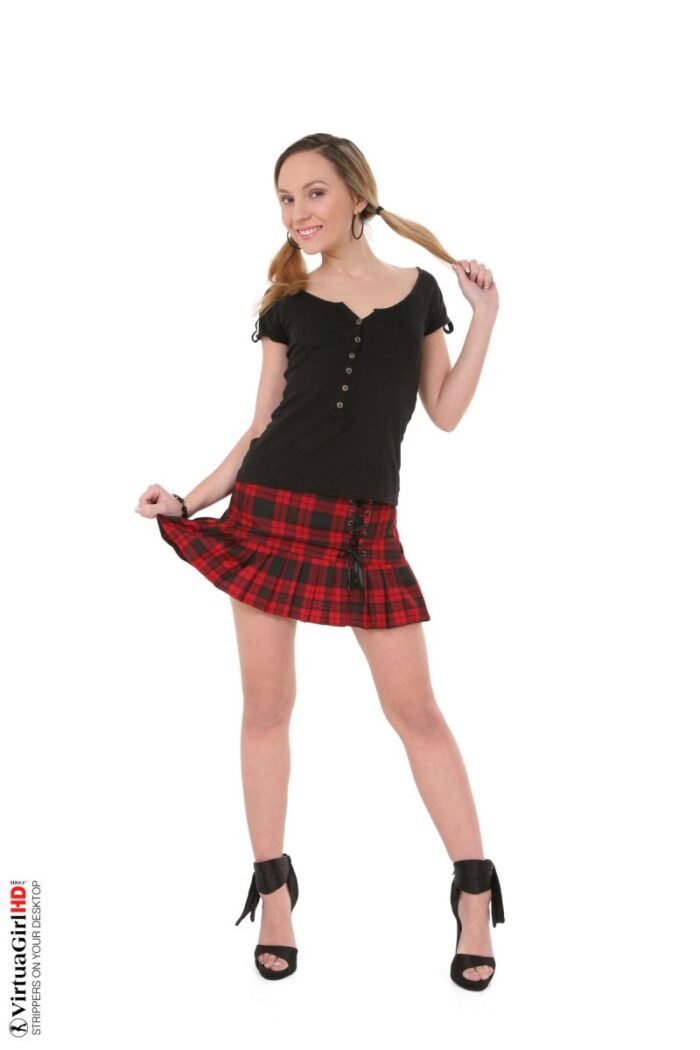 Nataly Von: Sexy Stilettos