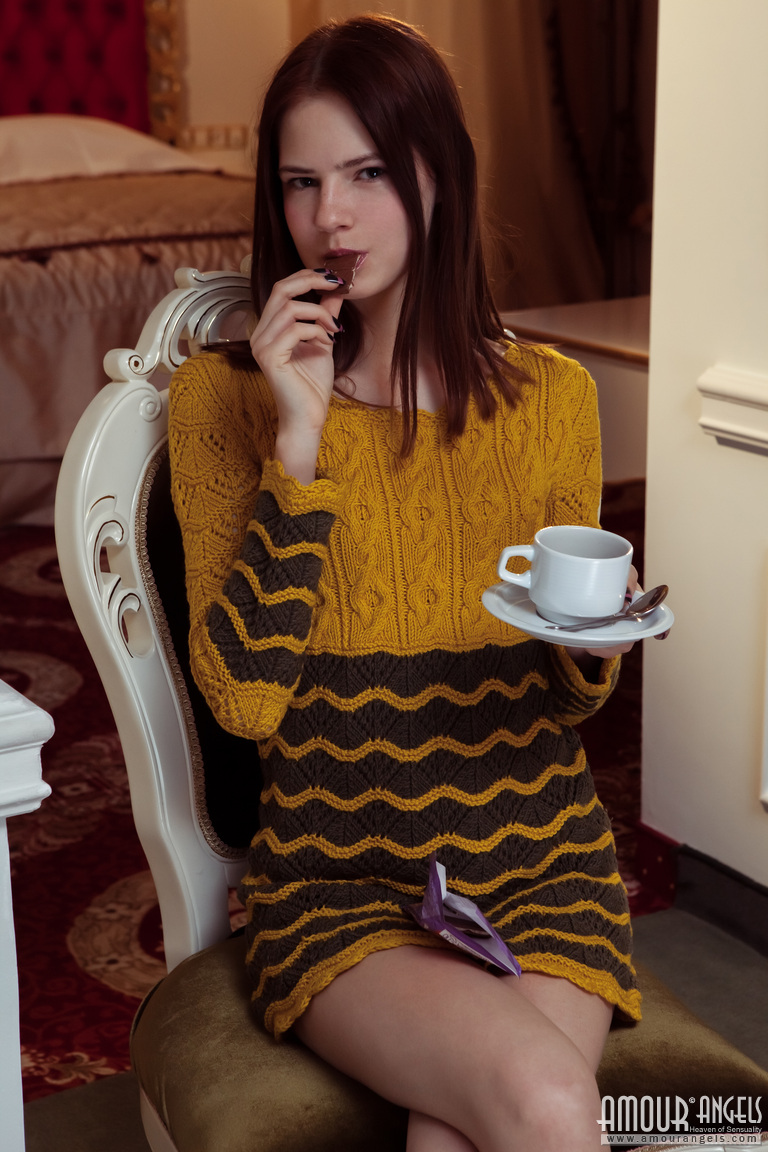 Bella: EVENING TEA. A hot beverage