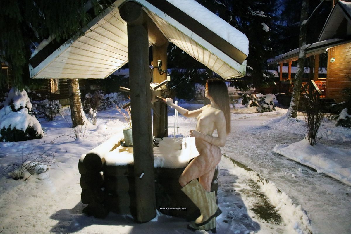 Kitsune Liss — At the Well !