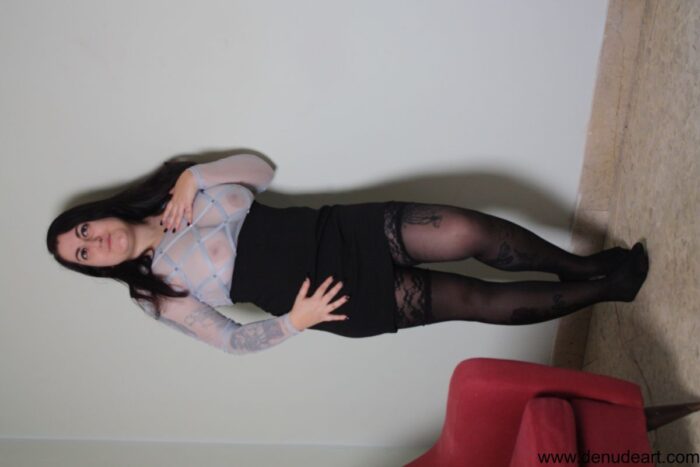 Sexy milf in her first time erotic shooting