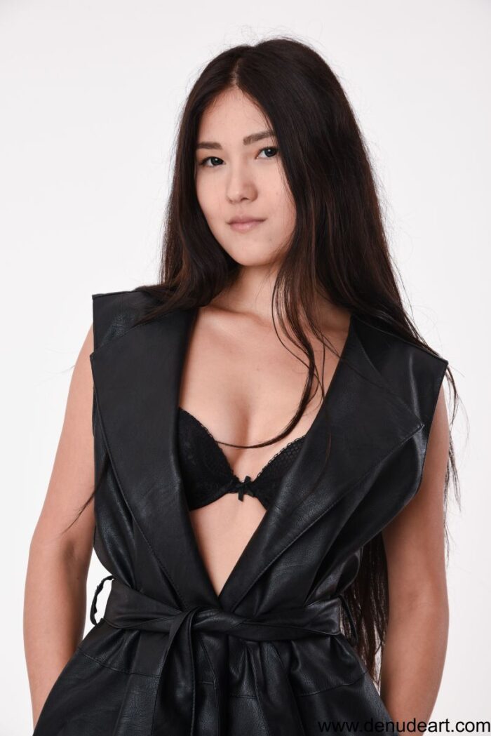 Kimiko in Studio
